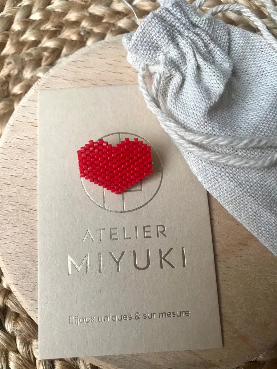 Broche Cœur cadeau bijou perles — Atelier Miyuki