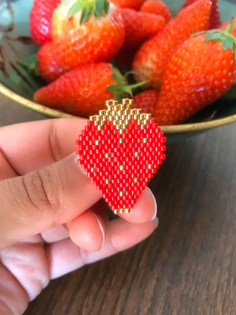 Broche Fraise / fruit — Atelier Miyuki